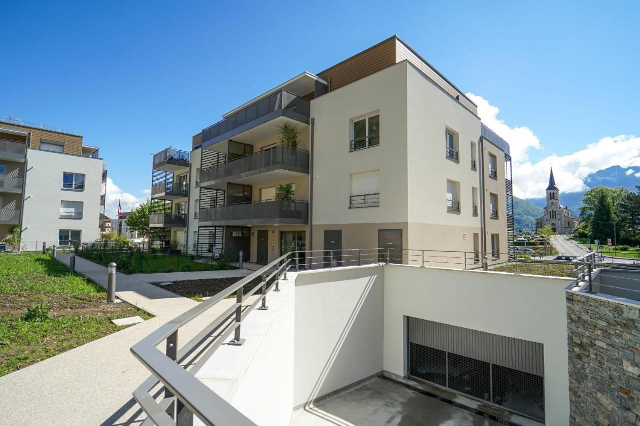 La Douce Folie - Apartment For 4 To 5 People In Севрие Экстерьер фото